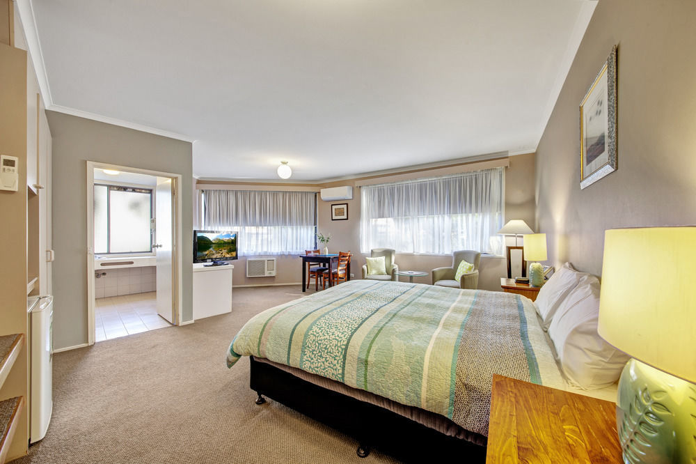 Central Deborah Motel Бендиго Екстериор снимка